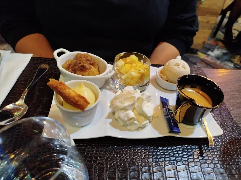 Café Gourmand